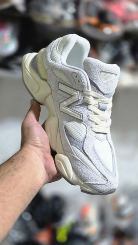 کتونی مسترکوالیتی نیوبالانس ۹۰۶۰/ساخت ویتنام/سایز 44/ Newbalance 9060/ضمانت اصالت کالا/فروش به صورت تک و عمده