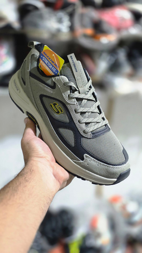 کتونی مسترکوالیتی اسکیچرز مکس کوشن/سایز 44/Skechers Max Cushioning/ ساخت ویتنام/ ضمانت کالا
