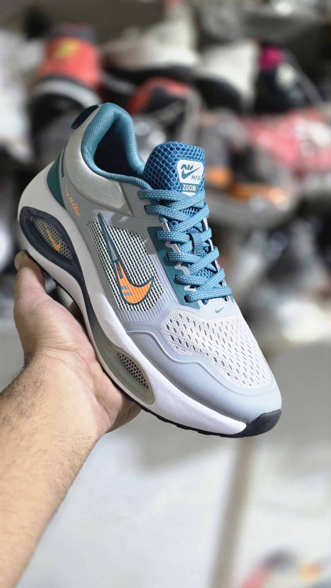 کتونی رانینگ نایک ایر زوم وینفلو 2 مسترکوالیتی /سایز ۴۰ /ساخت ویتنام /Nike Air Zoom Winflo 2 Vietnam
