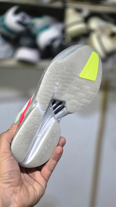 کتونی آدیداس آدی زیرو پرو 4 مسترکوالیتی/سایز 42,43,44,45 /ساخت ویتنام/Adidas Adizero Pro 4/ضمانت کالا/فروش تک و عمده