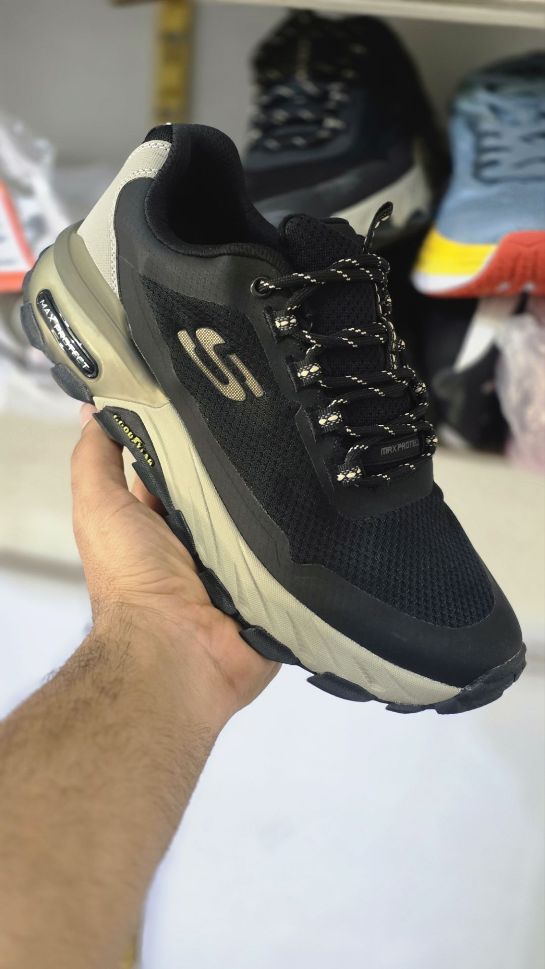 کتونی اسکیچرز مکس پروتکت مسترکوالیتی /سایز ۴0 / ساخت ویتنام /Skechers Max Protect /ضمانت کالا /فروش تک و عمده