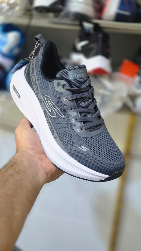 کتونی مسترکوالیتی اسکیچرز مکس کوشن پروپالشن/سایز 42/ساخت ویتنام/Skechers Max Cushioning Propulsion/ضمانت کالا/فروش تک و عمده