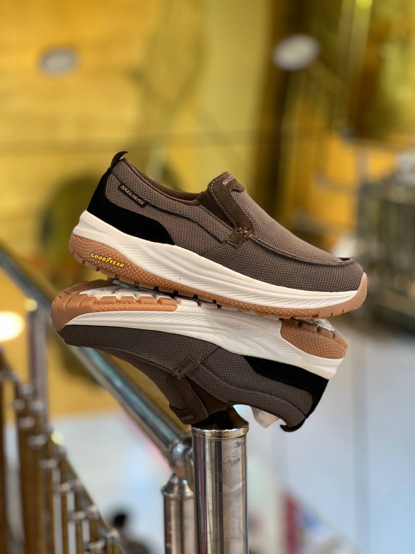 کتونی طبی اسکیچرز بدون بند/Skechers Slip Ins/سایز۴۰ الی ۴۵/ ساخت ویتنام/ضمانت کالا/فروش تک و عمده