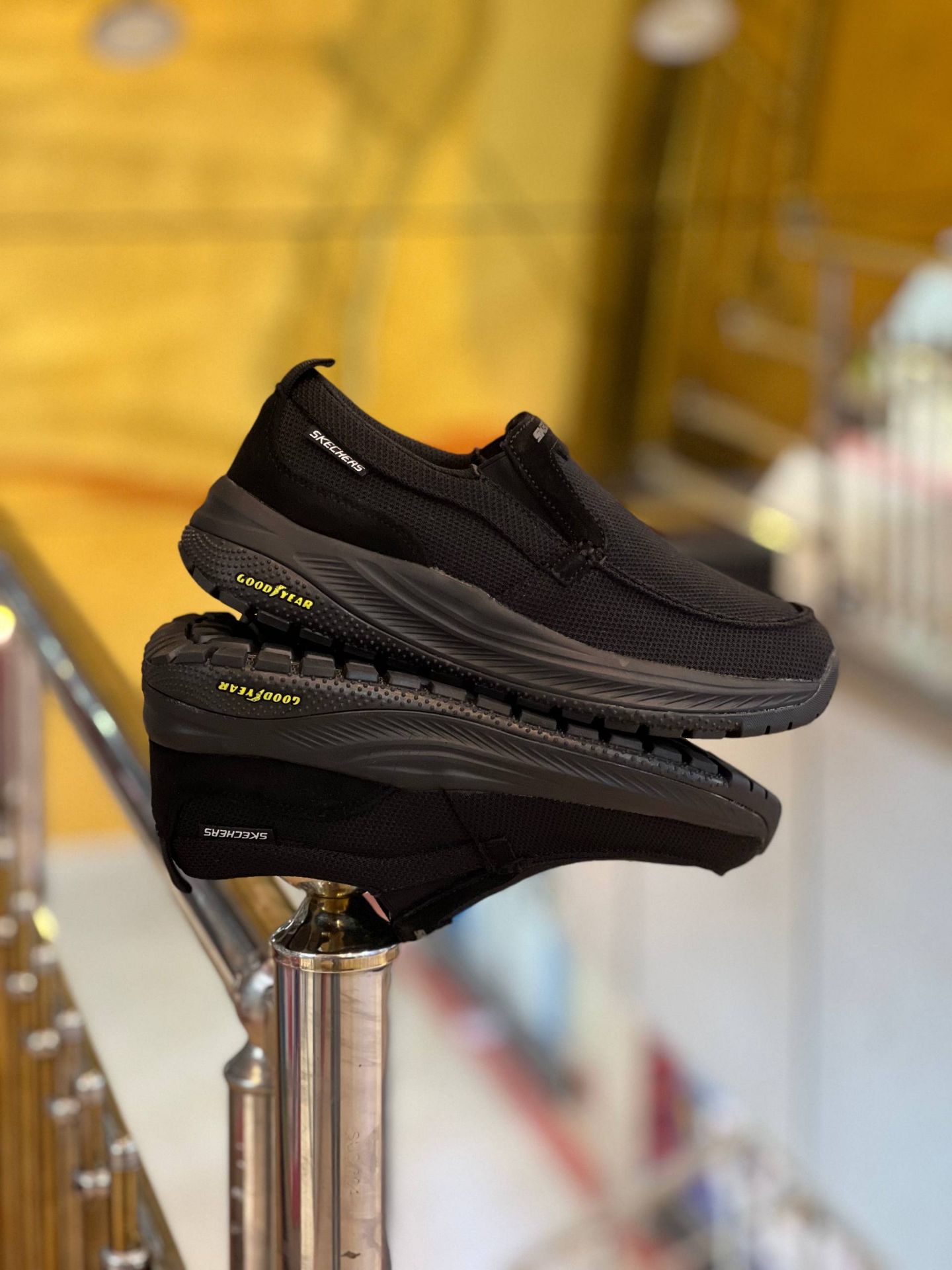 کتونی طبی اسکیچرز بدون بند/Skechers Slip Ins/سایز۴۰ الی ۴۵/ ساخت ویتنام/ضمانت کالا/فروش تک و عمده