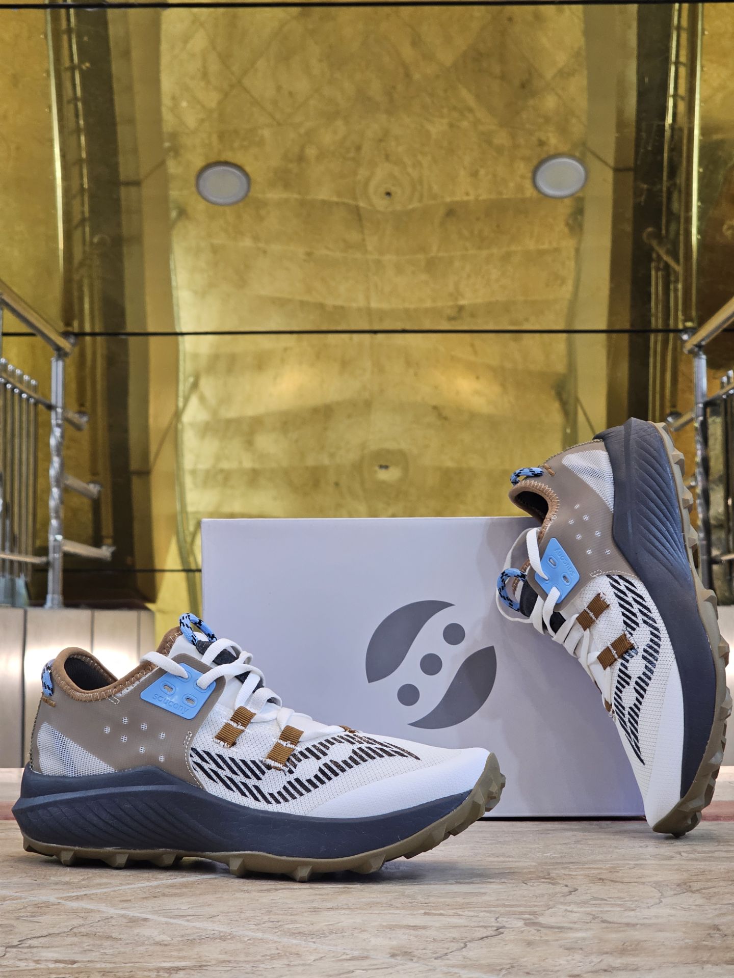 کتونی رانینگ و تریل ساکونی اندورفین ریفت مسترکوالیتی/سایز ۴۰ الی ۴۵/ساخت ویتنام/Saucony Endorphin Rift/ضمانت کالا/فروش تک و عمده