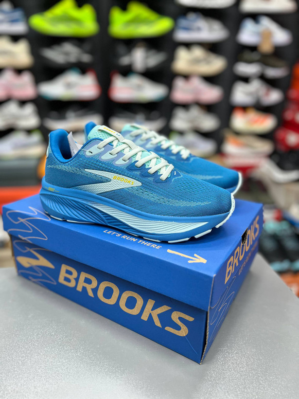 کتونی بروکس گاست ۱۷ مسترکوالیتی /سایز ۴۰ الی 45 /ساخت ویتنام /Brooks Ghost 1۷ /ضمانت کالا /فروش تک و عمده