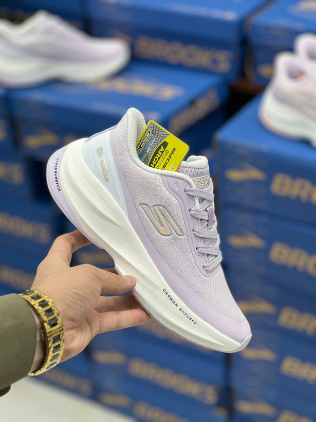 کتونی اسکیچرز هایپربرست کربن مسترکوالیتی /سایز 3۷ الی 40 /ساخت ویتنام /Skechers Hyperburst Carbon /ضمانت کالا /فروش به صورت تک و عمده