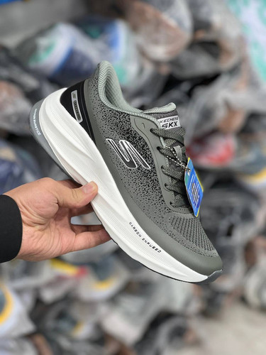 کتونی اسکیچرز هایپربرست کربن مسترکوالیتی /سایز 40 الی 45 /ساخت ویتنام /Skechers Hyperburst Carbon /ضمانت کالا /فروش به صورت تک و عمده