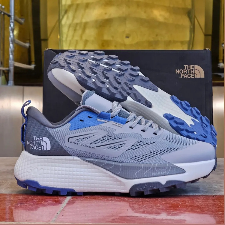 کتونی نورث فیس آلتامسا ۵۰۰ /سایز ۴۰ الی ۴۵ /ساخت ویتنام/North Face Altamesa 500 /ضمانت کالا /فروش تک و عمده