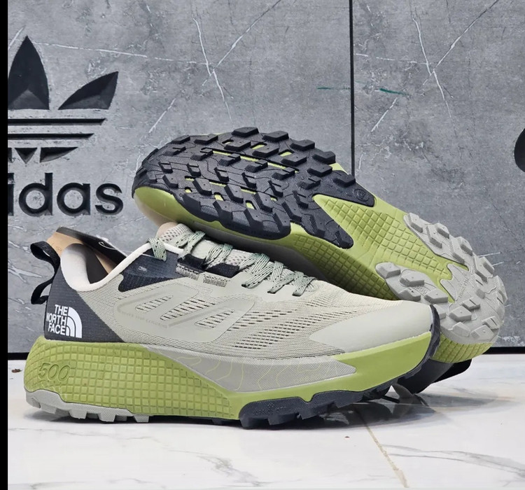 کتونی نورث فیس آلتامسا ۵۰۰ /سایز ۴۰ الی ۴۵ /ساخت ویتنام/North Face Altamesa 500 /ضمانت کالا /فروش تک و عمده