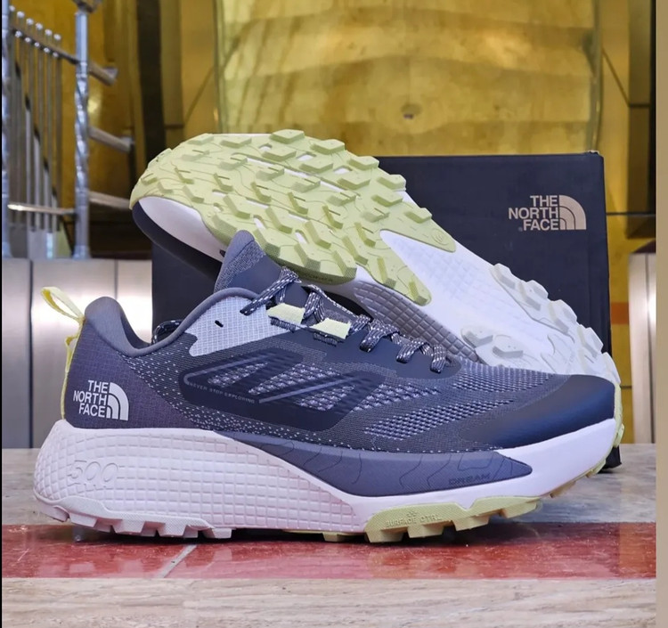 کتونی نورث فیس آلتامسا ۵۰۰ /سایز ۴۰ الی ۴۵ /ساخت ویتنام/North Face Altamesa 500 /ضمانت کالا /فروش تک و عمده