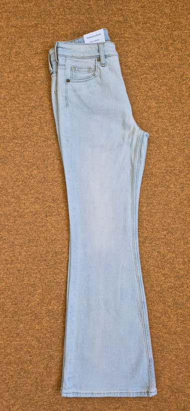 شلوار جین اورجینال بوت کات زنانه ابرند دنیم (DENIM) پاکستانی سایز ۳۸ تا ۴۸ قد ۱۰۵ رنگ آبی روشن