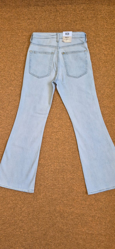 شلوار جین اورجینال بوت کات زنانه ابرند دنیم (DENIM) پاکستانی سایز ۳۸ تا ۴۸ قد ۱۰۵ رنگ آبی روشن