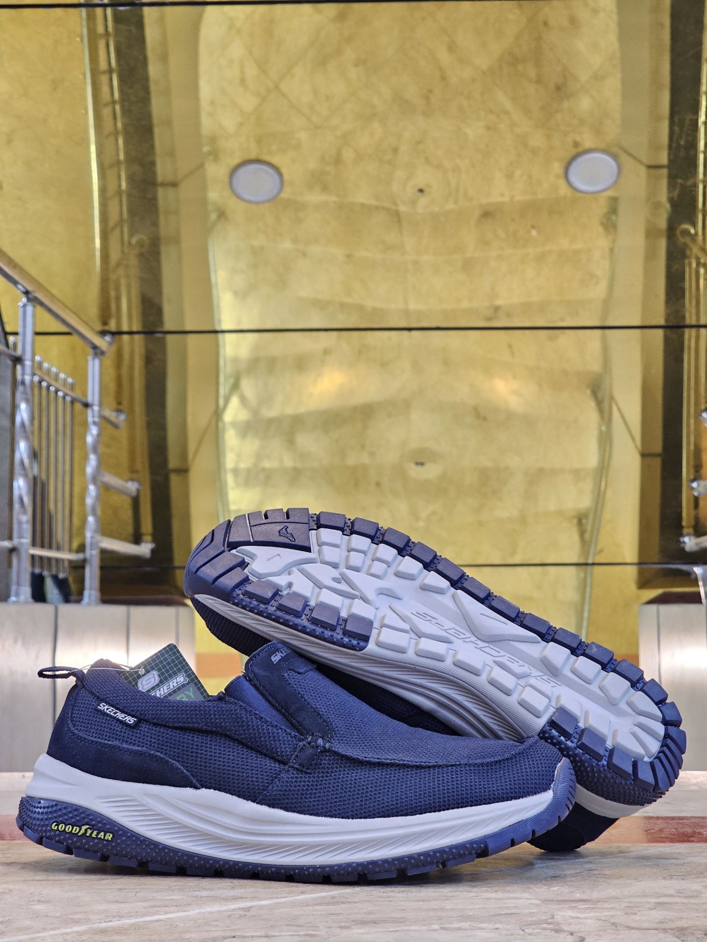 کتونی طبی اسکیچرز بدون بند/Skechers Slip Ins/سایز۴۰ الی ۴۵/ ساخت ویتنام/ضمانت کالا/فروش تک و عمده