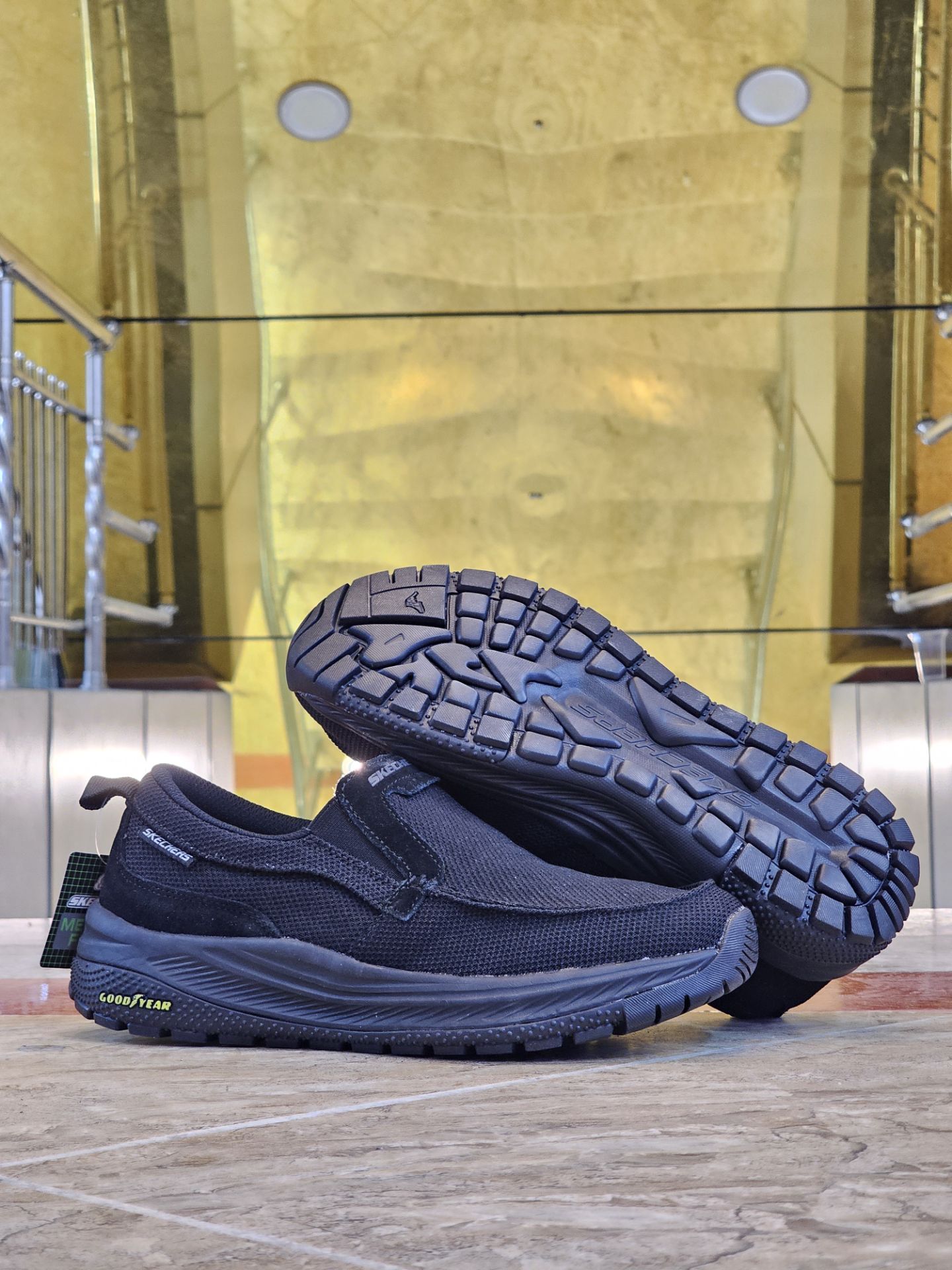 کتونی طبی اسکیچرز بدون بند/Skechers Slip Ins/سایز۴۰ الی ۴۵/ ساخت ویتنام/ضمانت کالا/فروش تک و عمده
