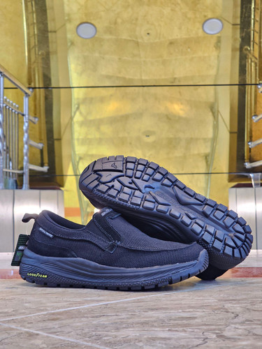 کتونی طبی اسکیچرز بدون بند/Skechers Slip Ins/سایز۴۰ الی ۴۵/ ساخت ویتنام/ضمانت کالا/فروش تک و عمده