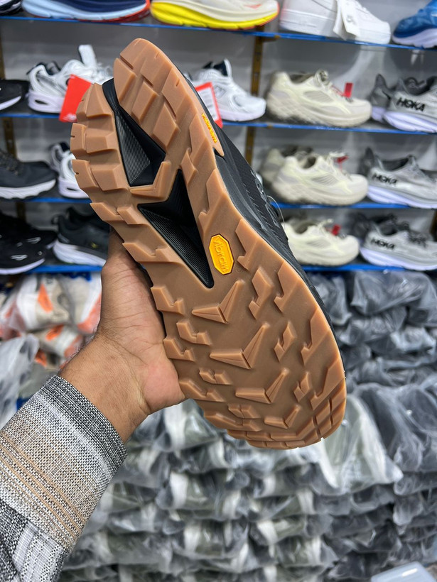 کتونی هوکا وان وان اسکایلاین /سایز ۴۰ الی ۴۵ /ساخت ویتنام /HOKA Skyline GORE-TEX /ضمانت کالا /فروش تک و عمده