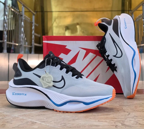 کتونی نایک زوم ایکس لبخندی /سایز ۴۰ الی ۴۵ /ساخت ویتنام / Nike ZoomX Vietnam /ضمانت کالا /فروش تک و عمده