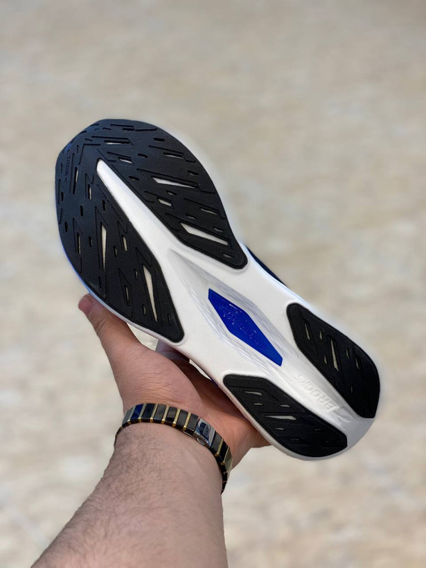 کتونی بروکس هایپریون مکس /سایزبندی 40تا45 /ساخت ویتنام /Brooks Hyperion Max /ضمانت کالا /فروش تک و عمده