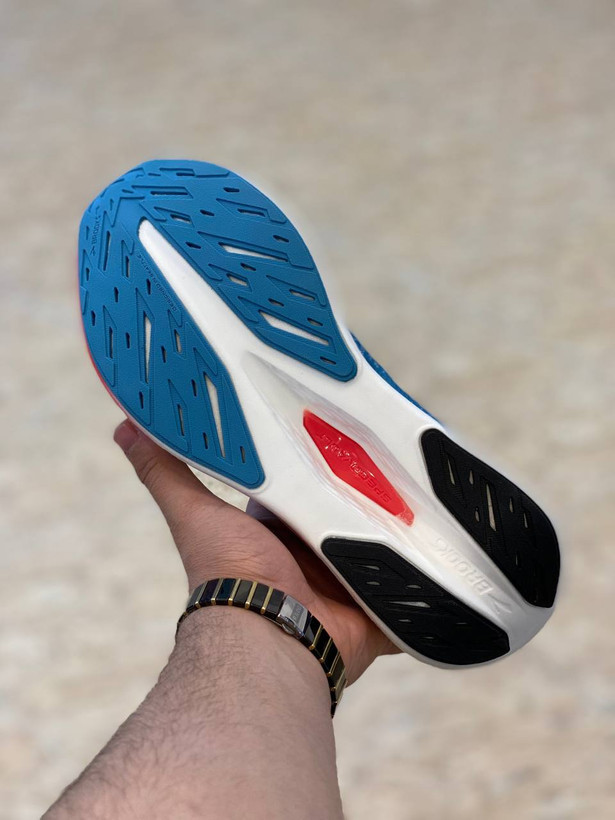 کتونی بروکس هایپریون مکس /سایزبندی 40تا45 /ساخت ویتنام /Brooks Hyperion Max /ضمانت کالا /فروش تک و عمده
