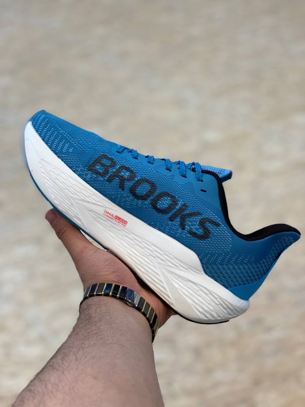 کتونی بروکس هایپریون مکس /سایزبندی 40تا45 /ساخت ویتنام /Brooks Hyperion Max /ضمانت کالا /فروش تک و عمده