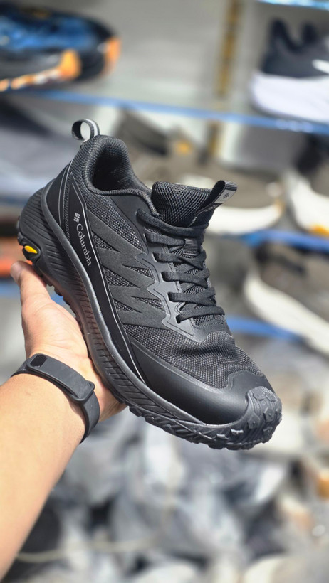 کتونی طبیعت گردی کلمبیا ضدآب مردانه مسترکوالیتی /سایز 40 الی 45 /ساخت ویتنام /Columbia GORE-TEX /ضمانت کالا /فروش تک و عمده