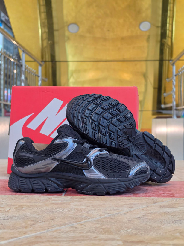 كتونی نایک وى فايو کی مسترکوالیتی /سایز ۴۰ الی ۴5 / Nike V5K Run /ساخت ویتنام/ضمانت اصالت كالا/فروش به صورت تک و عمده
