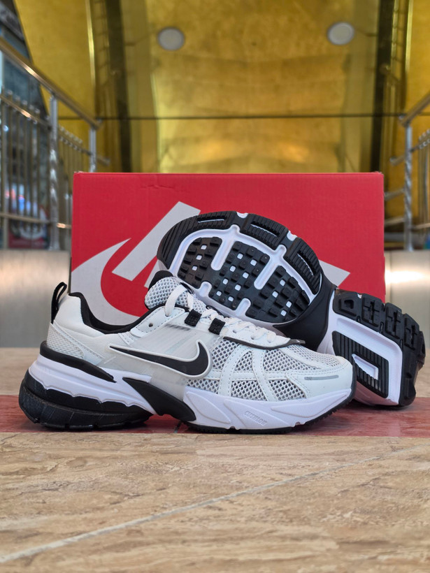 کتونی نایک وی تو کی مسترکوالیتی /سایز ۳8 الی ۴۵ /ساخت ویتنام /Nike V2k Run /ضمانت کالا /فروش تک و عمده