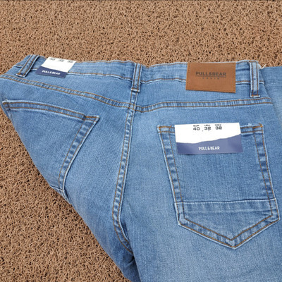 شلوار جین راسته مردانه پول اند بیر (Pull and Bear) رنگ زغالی سنگشور وارداتی سایز 40 تا 50 قد 100، 105، 110