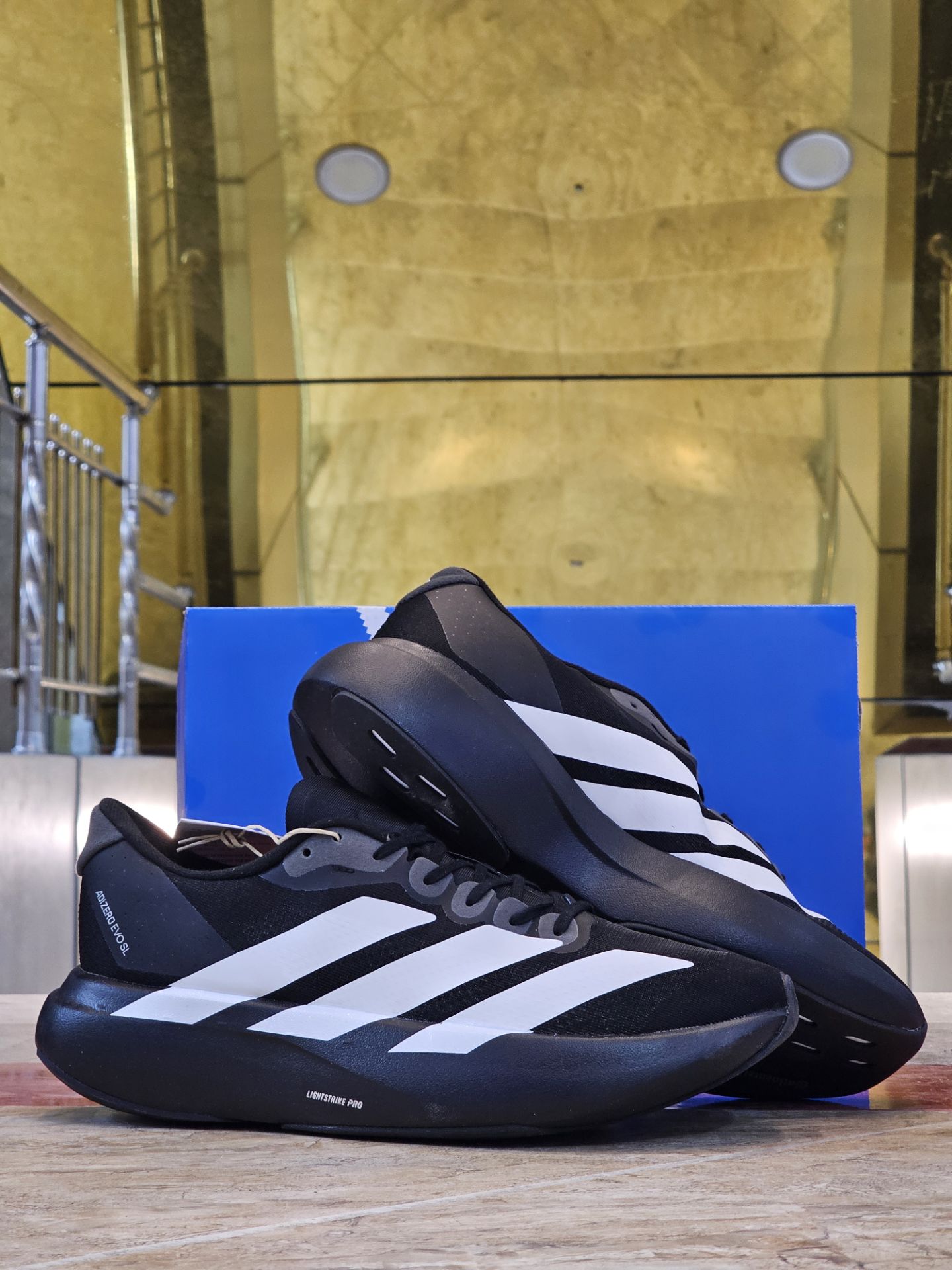 کتونی آدیداس آدی زیرو پرو 4 مسترکوالیتی/سایز ۳۸ الی ۴۵/ساخت ویتنام/Adidas Adizero Pro 4/ضمانت کالا/فروش تک و عمده