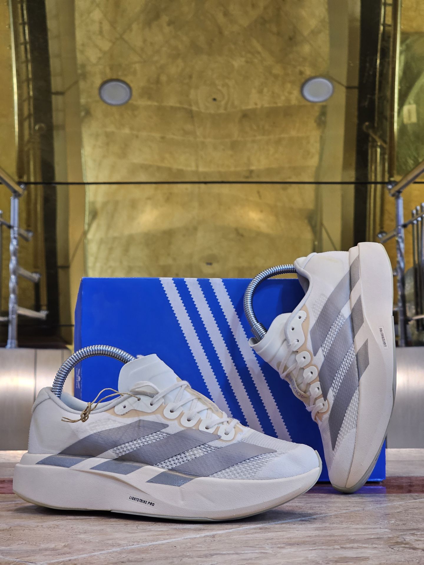 کتونی آدیداس آدی زیرو پرو 4 مسترکوالیتی/سایز ۳۸ الی ۴۵/ساخت ویتنام/Adidas Adizero Pro 4/ضمانت کالا/فروش تک و عمده