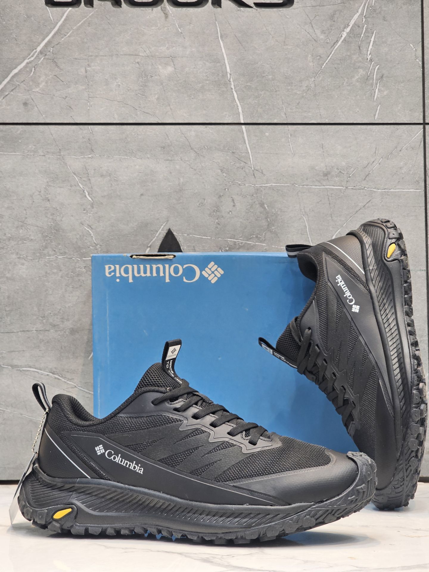 کتونی طبیعت گردی کلمبیا ضدآب مردانه مسترکوالیتی /سایز 40 الی 45 /ساخت ویتنام /Columbia GORE-TEX /ضمانت کالا /فروش تک و عمده