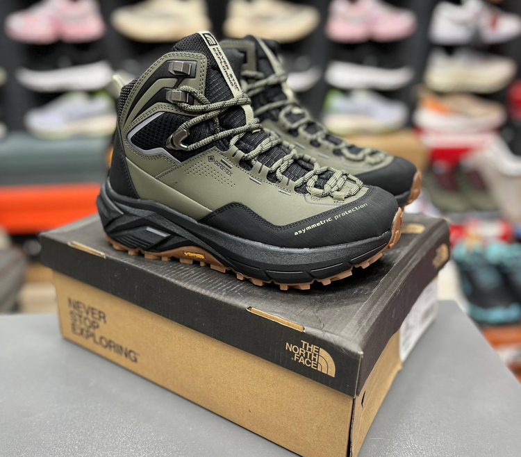 بوت کوهنوردی و طبیعتگردی نورث فیس ضدآب سایز ۴۰ الی ۴۵ The North Face GORE-TEX