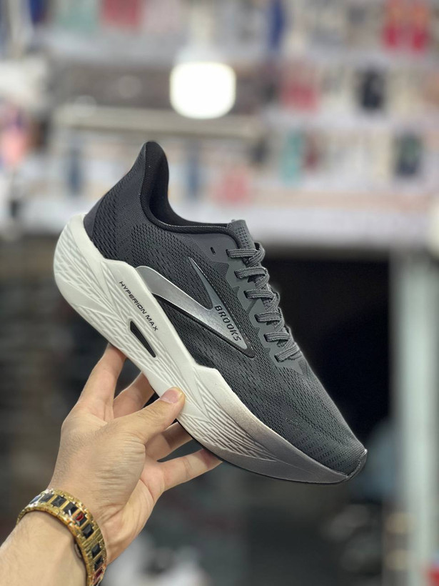کتونی بروکس هایپریون مکس /سایزبندی 40تا45 /ساخت ویتنام /Brooks Hyperion Max /ضمانت کالا /فروش تک و عمده