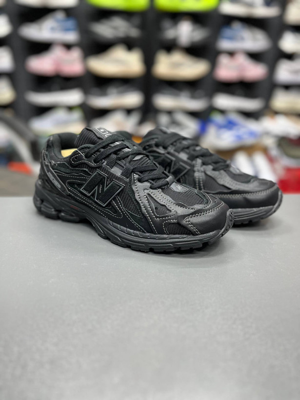 کتونی نیوبالانس ۱۹۰۶/Newbalance 1906/سایز۴۰ الی ۴۵/ ساخت ویتنام/ضمانت کالا/فروش تک و عمده