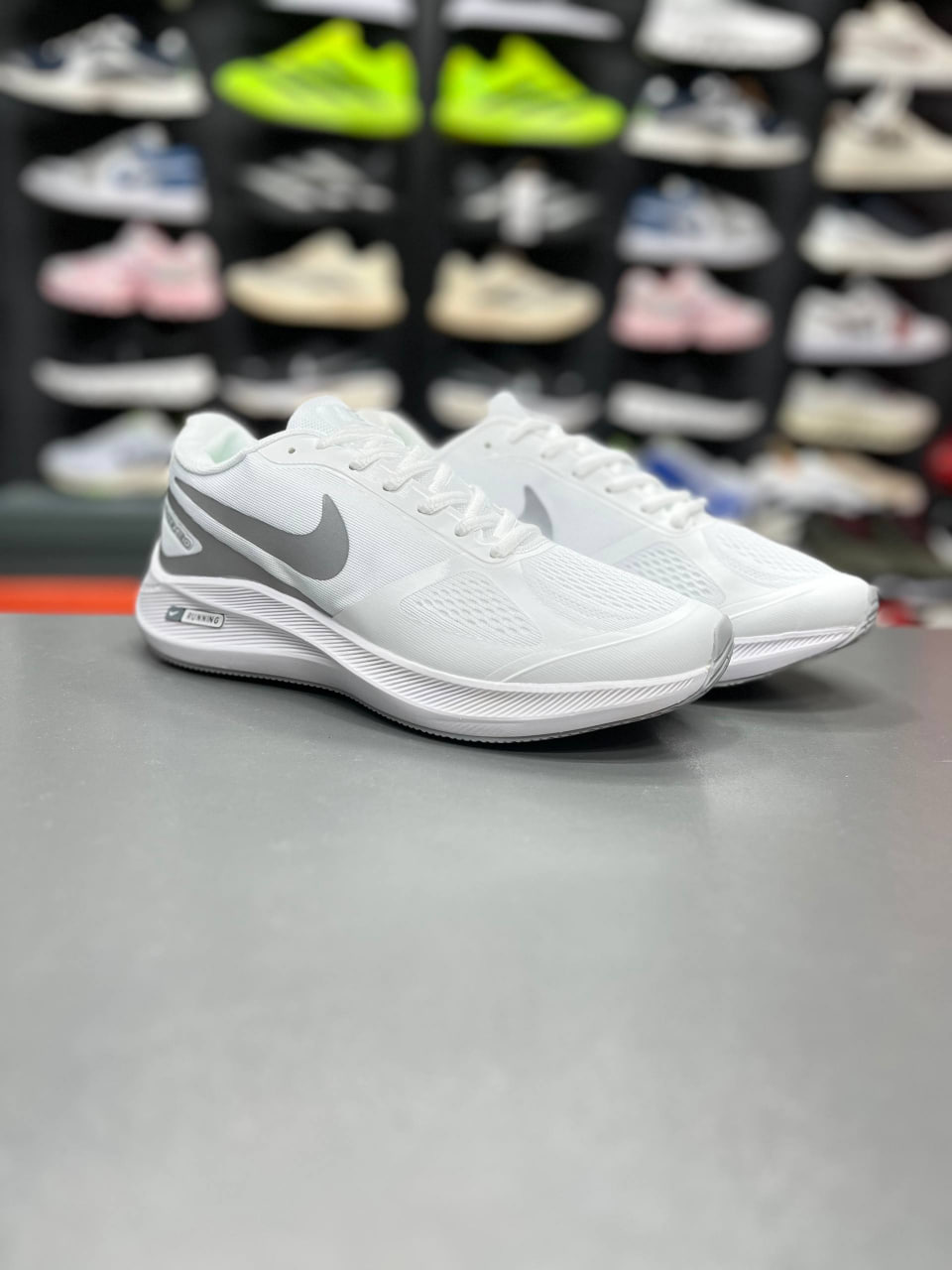 کتونی نایک رانینگ گاید ۱۰/سایز ۳۷ تا 4۵/ساخت ویتنام/Nike guide 10