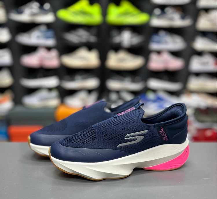 کتونی طبی اسکیچرز بدون بند/Skechers Slip Ins/سایز۳۷ الی ۴۰/ ساخت ویتنام/ضمانت کالا/فروش تک و عمده
