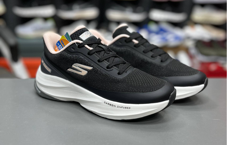 کتونی اسکیچرز هایپربرست کربن مسترکوالیتی /سایز ۳۷ الی ۴۰ /ساخت ویتنام /Skechers Hyperburst Carbon /ضمانت کالا /فروش به صورت تک و عمده