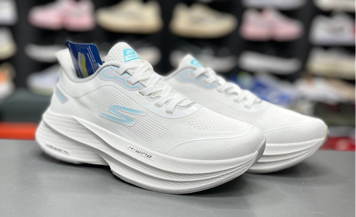 کتونی اسکیچرز هایپربرست کربن مسترکوالیتی /سایز ۳۷ الی ۴۰ /ساخت ویتنام /Skechers Hyperburst Carbon /ضمانت کالا /فروش به صورت تک و عمده