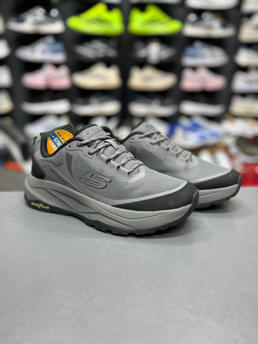 کتونی اسکیچرز اسلیپ/Skechers Slip Ins/سایز۴۰ الی ۴۵/ ساخت ویتنام/ضمانت کالا/فروش تک و عمده