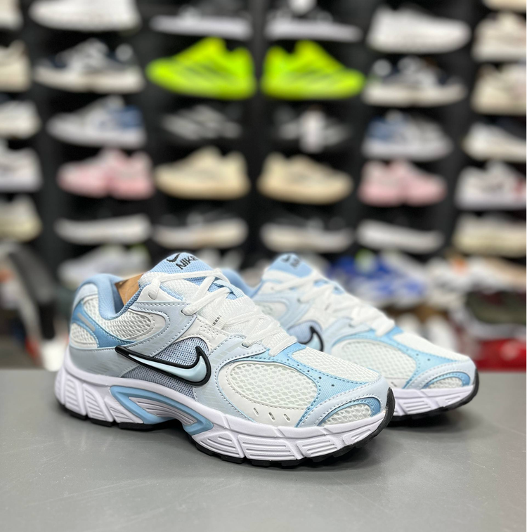 كتونی نایک وى فايو کی مسترکوالیتی/Nike V5K Run/ سایزبندی۳۷ الی ۴۵/ساخت ویتنام/ضمانت اصالت كالا/فروش به صورت تک و عمده