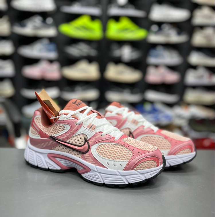 كتونی نایک وى فايو کی مسترکوالیتی/Nike V5K Run/ سایزبندی۳۷ الی ۴۵/ساخت ویتنام/ضمانت اصالت كالا/فروش به صورت تک و عمده