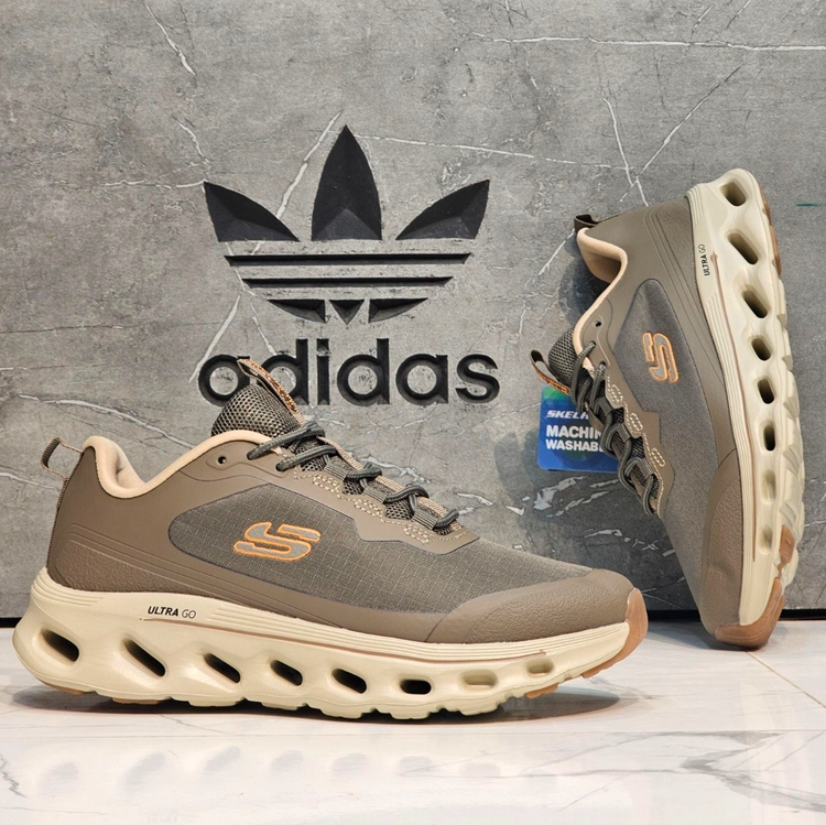 کتونی اسکیچرز اولترا گو مسترکوالیتی /سایز ۴۰ الی ۴5 /Skechers Ultra Go /ساخت ویتنام /ضمانت کالا /فروش تک و عمده