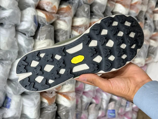 کتونی طبیعتگردی کلمبیا با زیره ویبرام/سایز ۴۰ الی ۴۵/ساخت ویتنام/ Columbia OutDry Vibram/ضمانت کالا/فروش تک و عمده