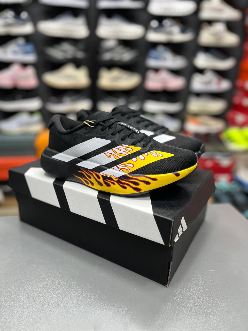 کتونی آدیداس آدی زیرو پرو 4 مسترکوالیتی/سایز ۳۷ الی ۴۵/ساخت ویتنام/Adidas Adizero Pro 4/ضمانت کالا/فروش تک و عمده