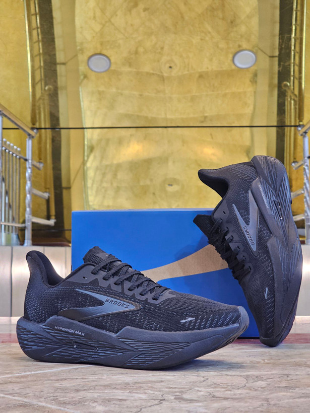 کتونی بروکس هایپریون مکس /سایزبندی 40تا45 /ساخت ویتنام /Brooks Hyperion Max /ضمانت کالا /فروش تک و عمده