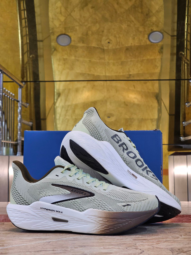 کتونی بروکس هایپریون مکس /سایزبندی 40تا45 /ساخت ویتنام /Brooks Hyperion Max /ضمانت کالا /فروش تک و عمده