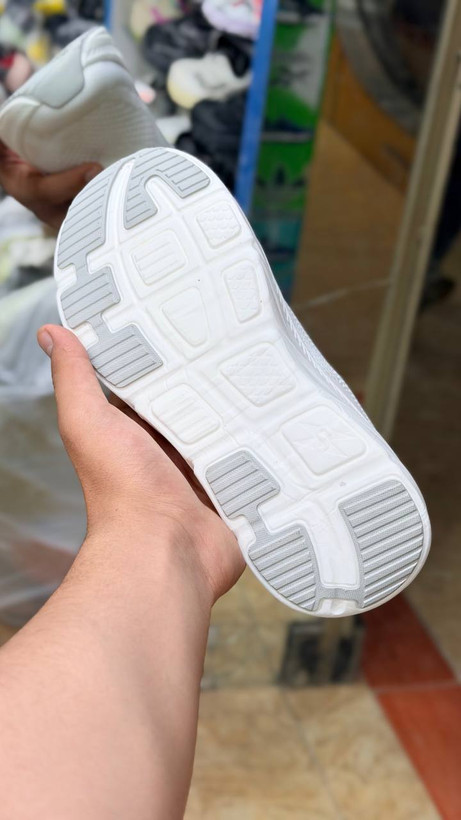 کتونی مسترکوالیتی اسکیچرز مکس کوشن/Skechers Max Cushioning/سایز 37 الی 40/ ساخت ویتنام/ ضمانت کالا