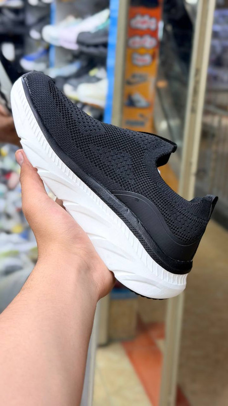 کتونی مسترکوالیتی اسکیچرز مکس کوشن/Skechers Max Cushioning/سایز 37 الی 40/ ساخت ویتنام/ ضمانت کالا