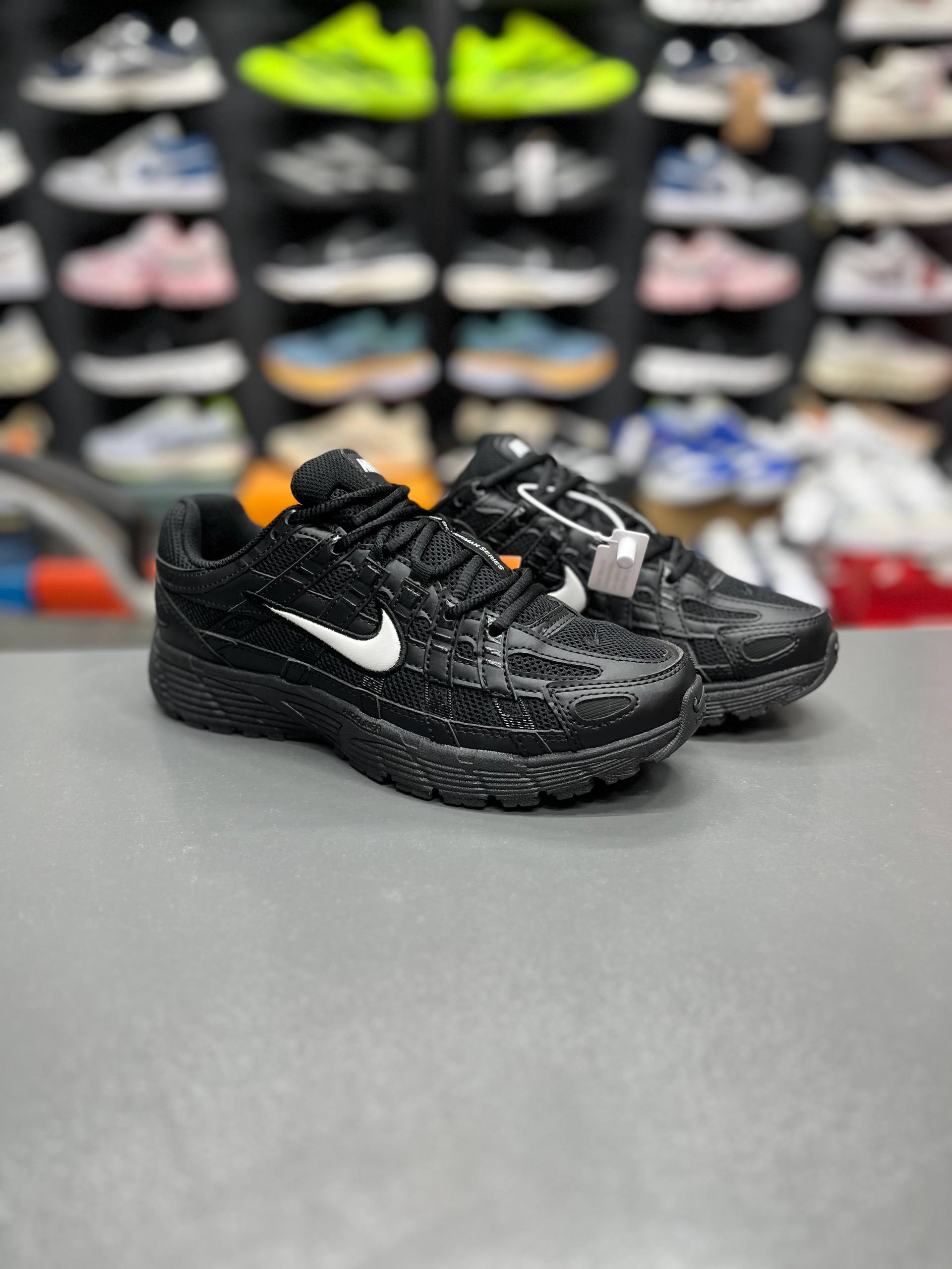 کتونی مسترکوالیتی نایک P-6000/سایز ۴۰ الی ۴۵/ساخت ویتنام/Nike P-6000/ضمانت کالا/فروش تک و عمده